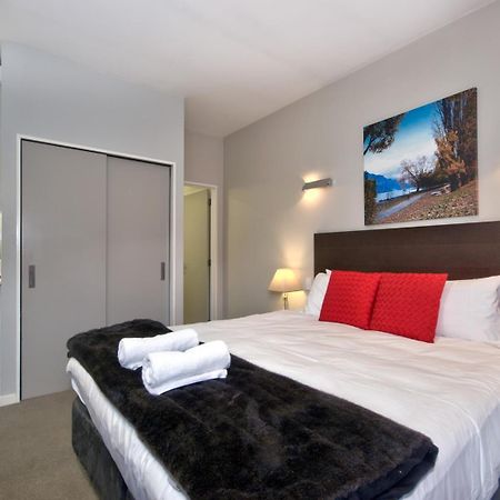 Pure Retreat Lake Views Queenstown Exterior foto
